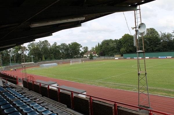 egham-town-club